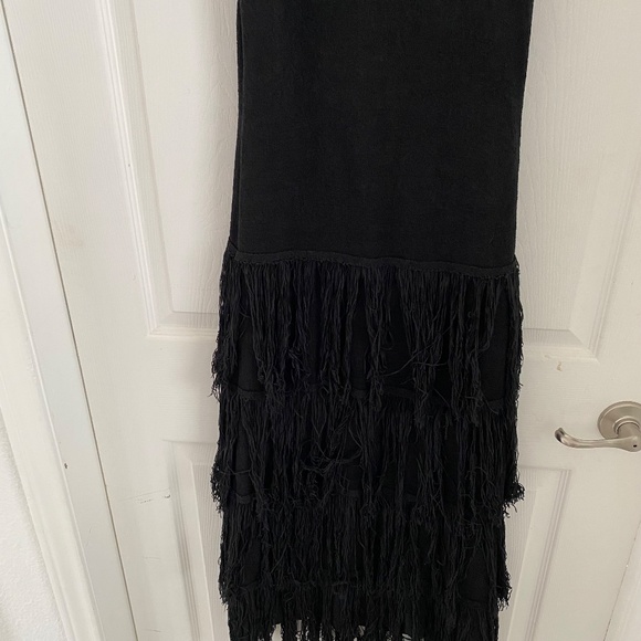 Black Fringed Sleeveless Midi Dress - Picture 7 of 7